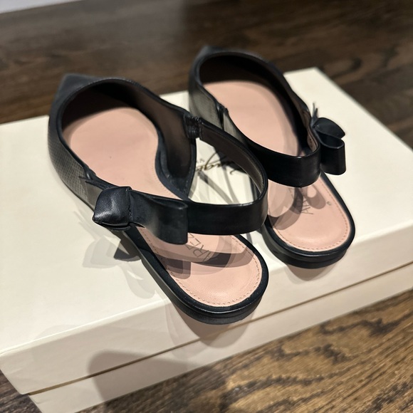 Arezzo Closed Pointed Toe Flats - Picture 2 of 5